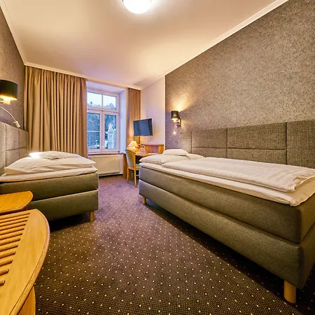 Adam Hotel 4*
