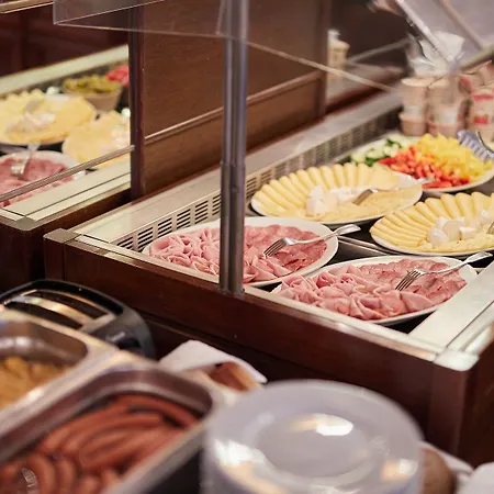 Hotel Adam