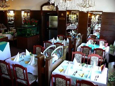Adam Hotel