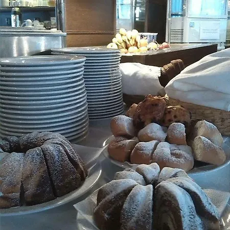 Adam Hotel 4*