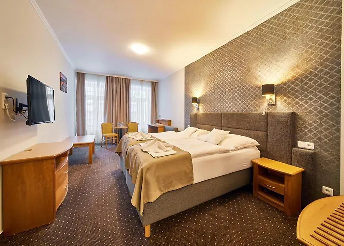 Adam Hotel 4*