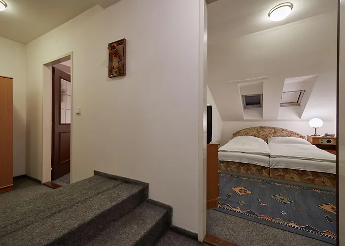 Adam Hotel 4*