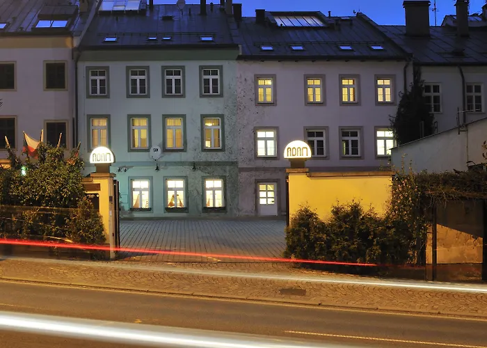 Hotel Adam 4*