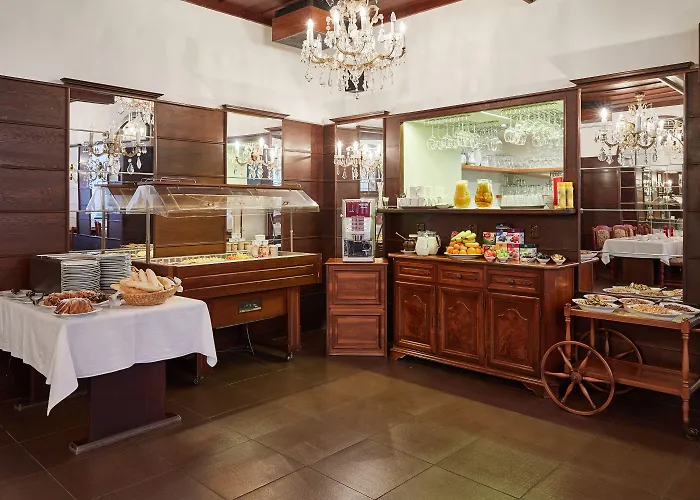 Hotel Adam 4*